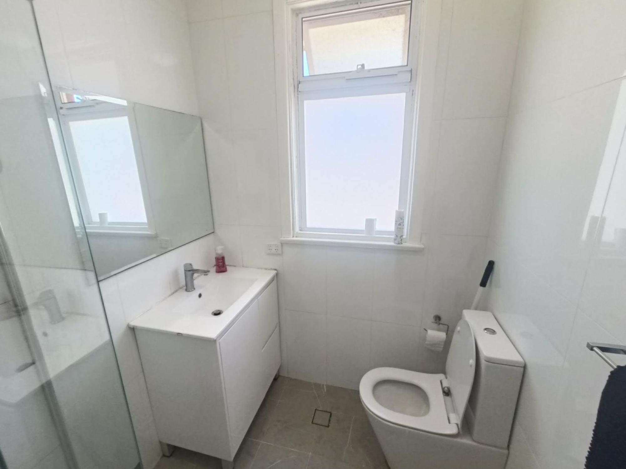 Quiet With Air Conditioning - E4 Homestay *